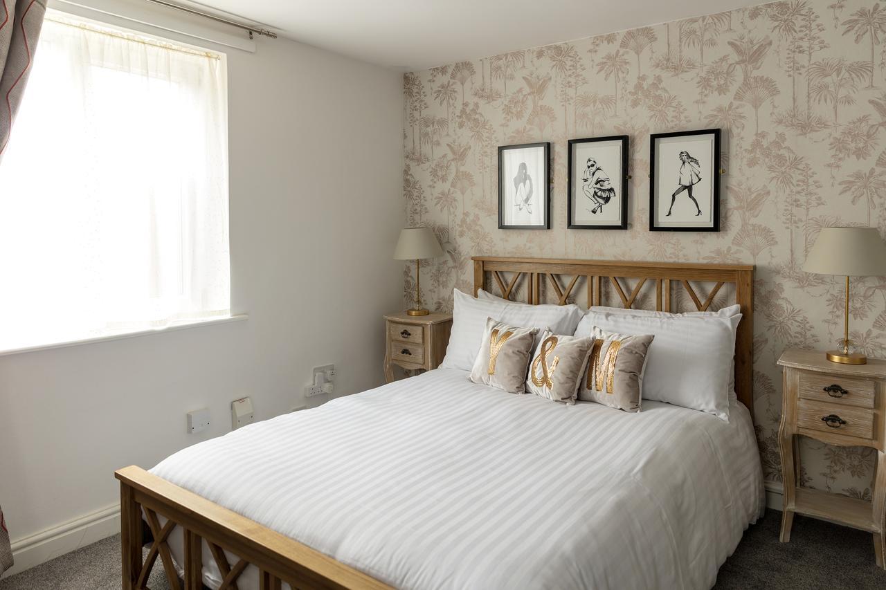River Court Apartments Lets CBG Esterno foto