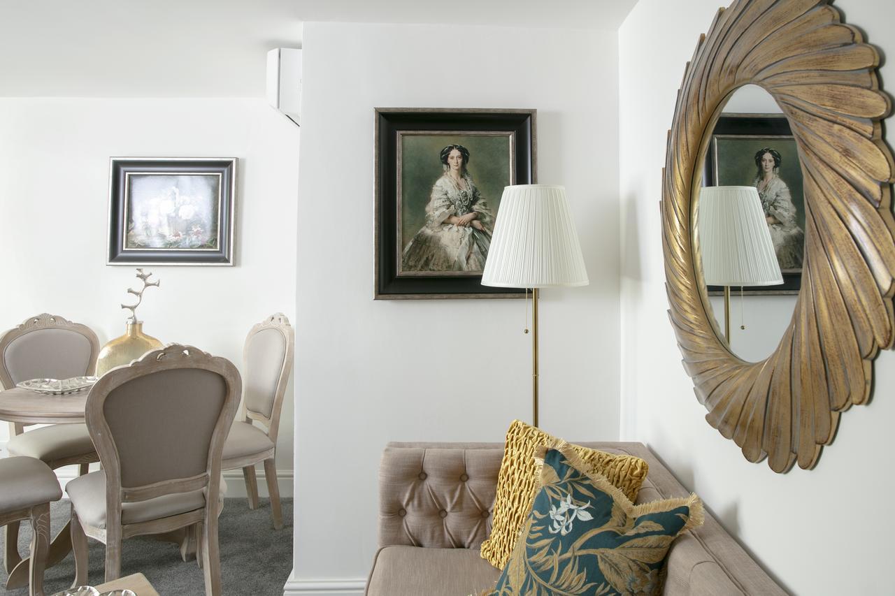 River Court Apartments Lets CBG Esterno foto