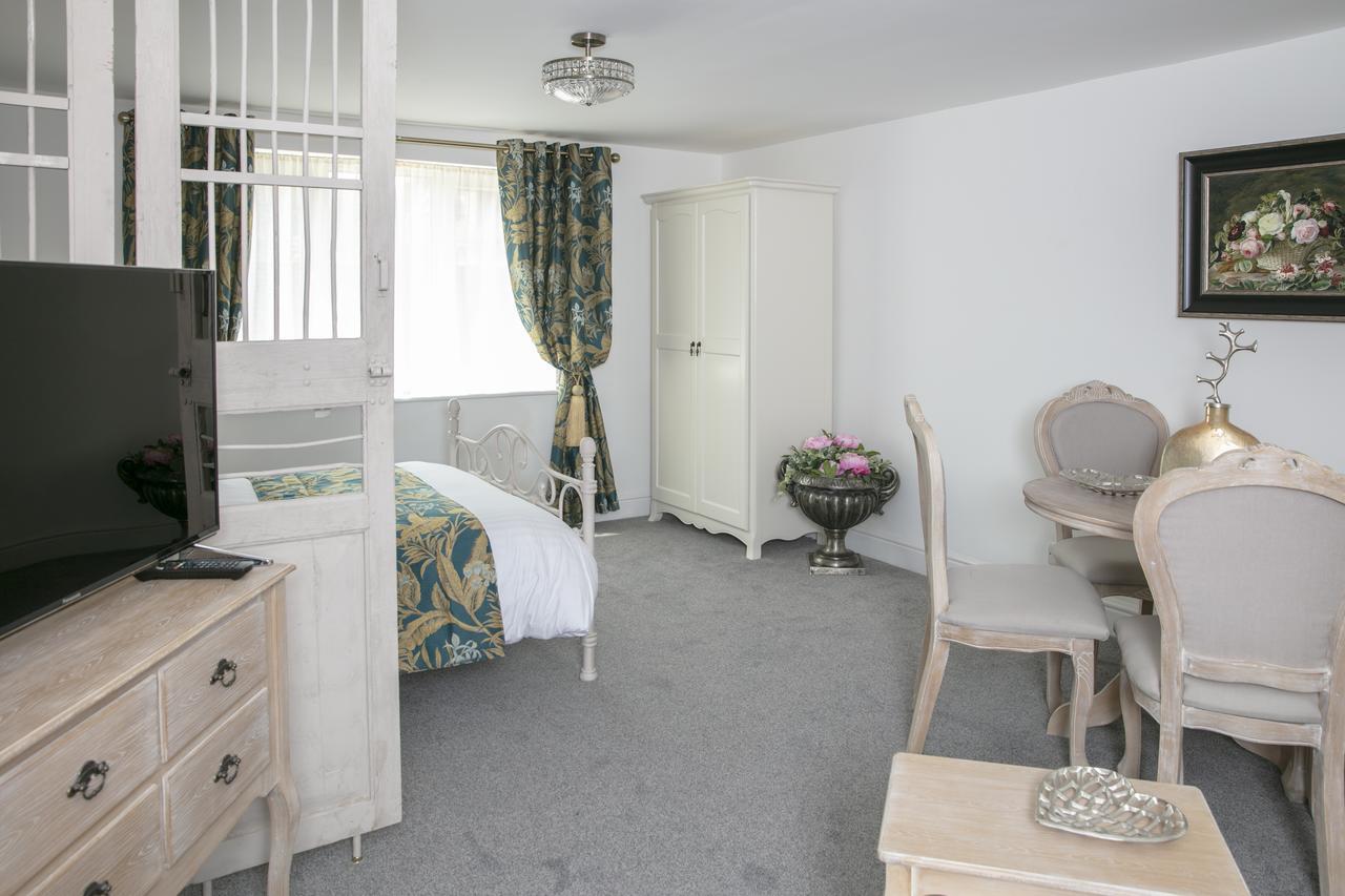 River Court Apartments Lets CBG Esterno foto