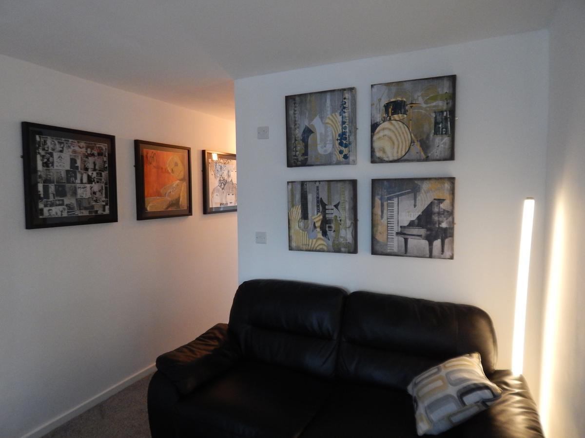 River Court Apartments Lets CBG Esterno foto