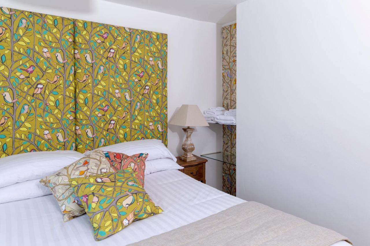 River Court Apartments Lets CBG Esterno foto